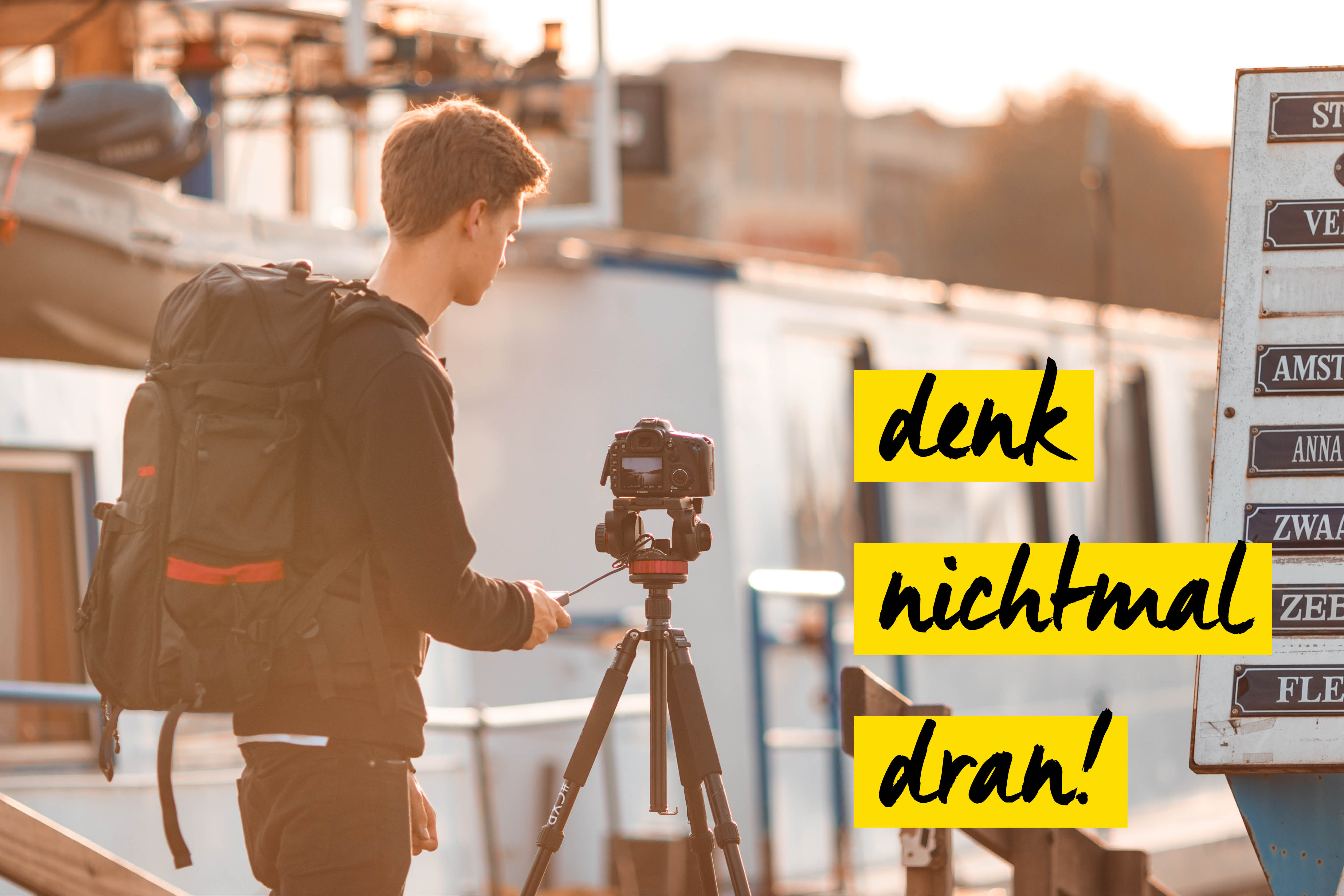 Fotograf mit Stativ
